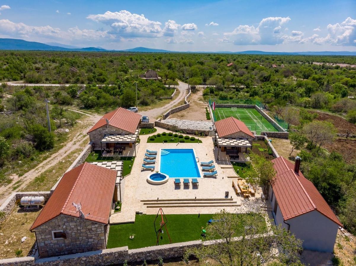 New! Promina Luxury Villa With 72Sqm Heated Pool, Jacuzzi, Infrared Sauna, Tennis Court, Media Room Bogatić Kültér fotó