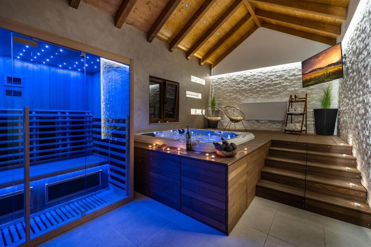 New! Promina Luxury Villa With 72Sqm Heated Pool, Jacuzzi, Infrared Sauna, Tennis Court, Media Room Bogatić Kültér fotó