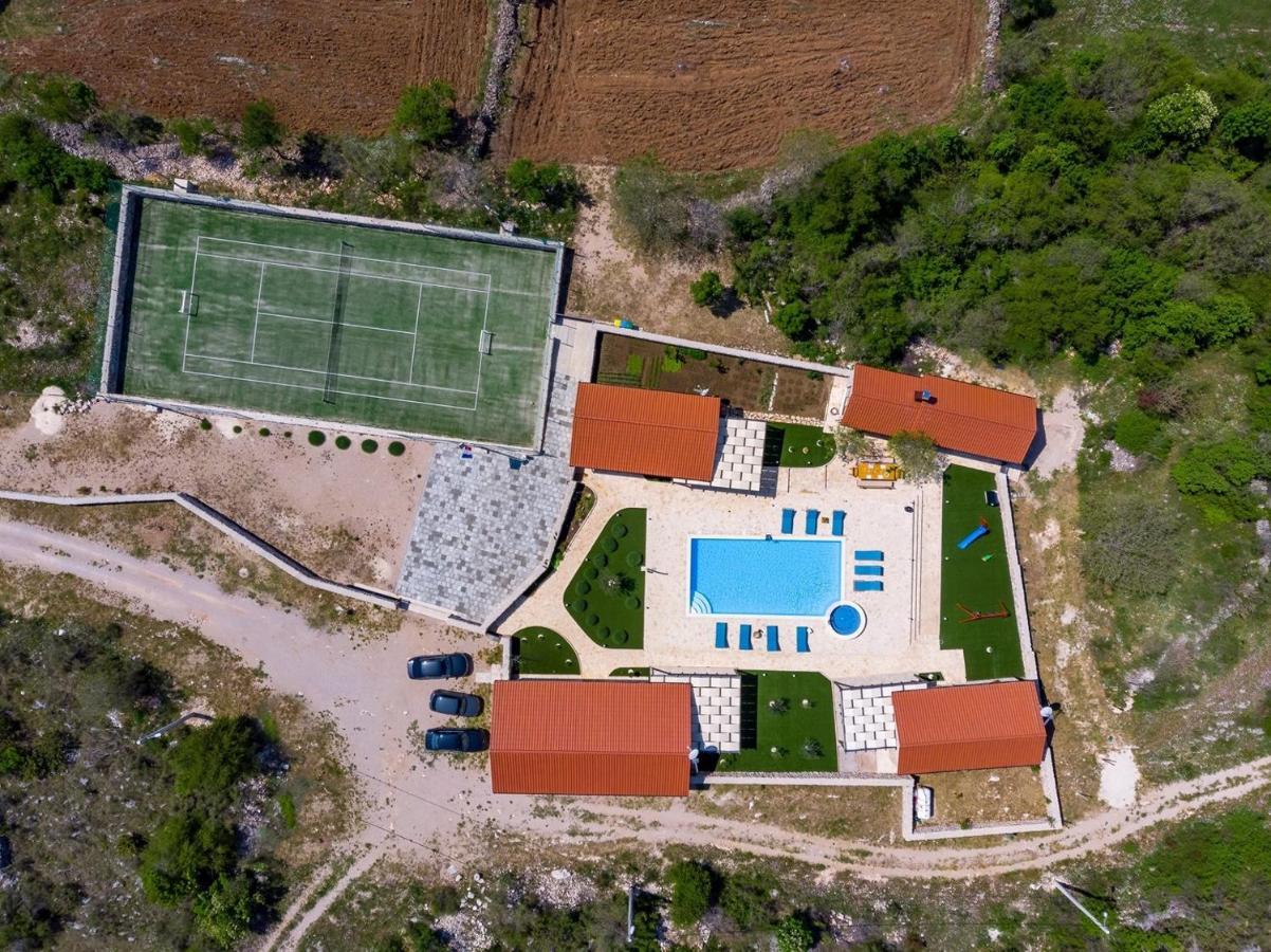 New! Promina Luxury Villa With 72Sqm Heated Pool, Jacuzzi, Infrared Sauna, Tennis Court, Media Room Bogatić Kültér fotó