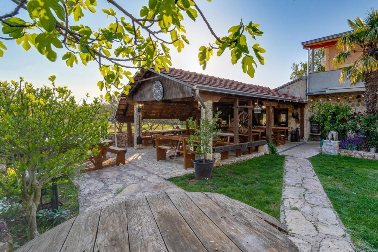 New! Promina Luxury Villa With 72Sqm Heated Pool, Jacuzzi, Infrared Sauna, Tennis Court, Media Room Bogatić Kültér fotó
